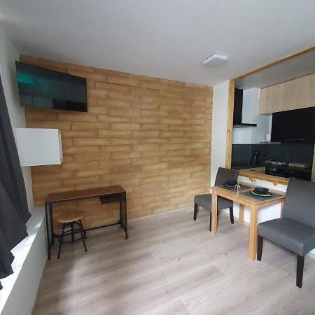 Le Cosy - Queen-size, full équipé, wifi, parking Namur Extérieur photo